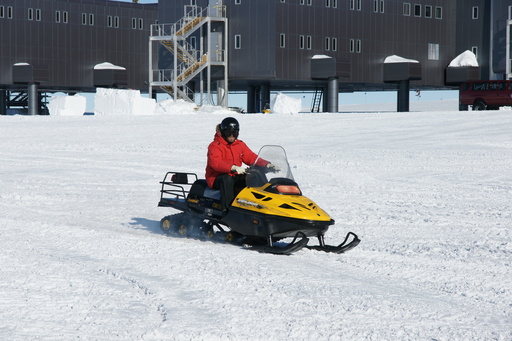 Skidoo lessons. (click to enlarge)