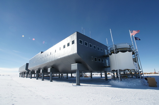 The US Amundsen-Scott South Pole Station. (click to enlarge)