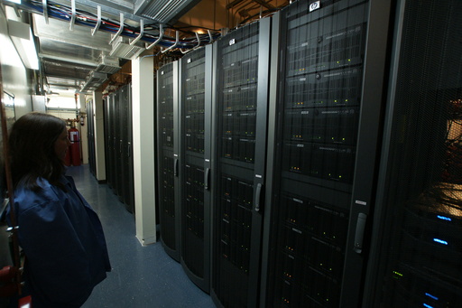 The Ice Cube data analysis computers. (click to enlarge)